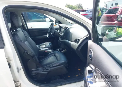 2012 Dodge Journey Crew z USA, uszkodzony, nr VIN 3C4PDCDG1CT147138